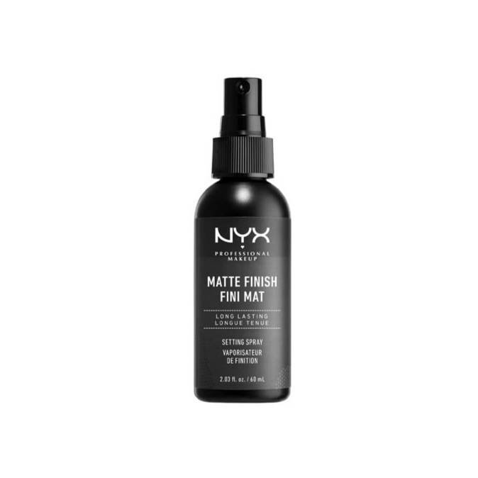 Producto Matte finish setting spray