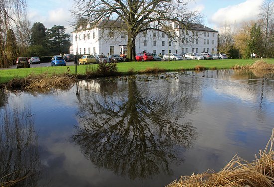 Place West Lodge Park Hotel