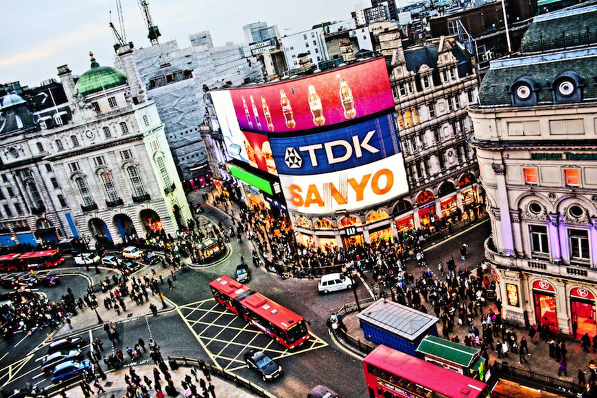 Lugar Piccadilly Circus