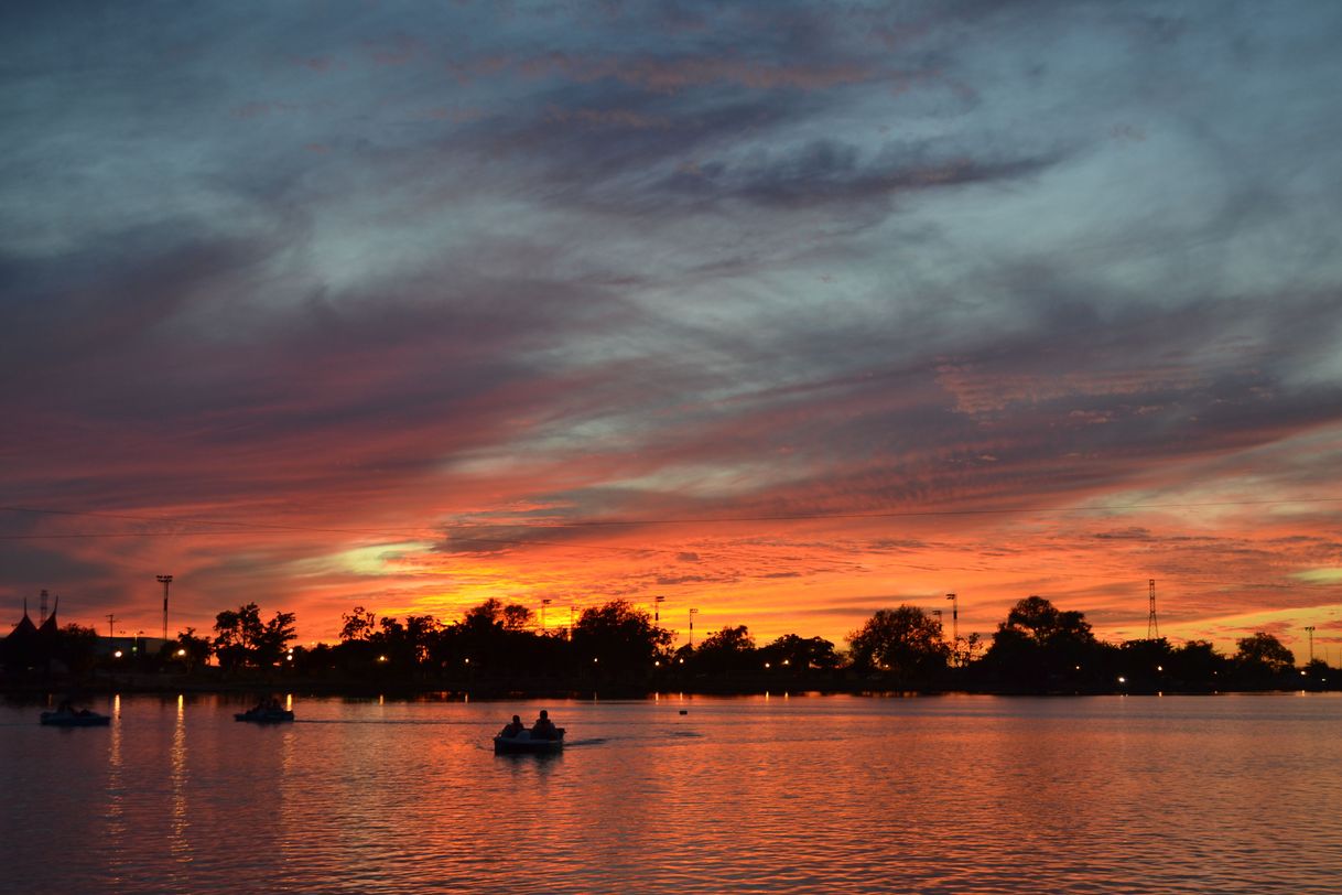 Lugar Laguna Nainari