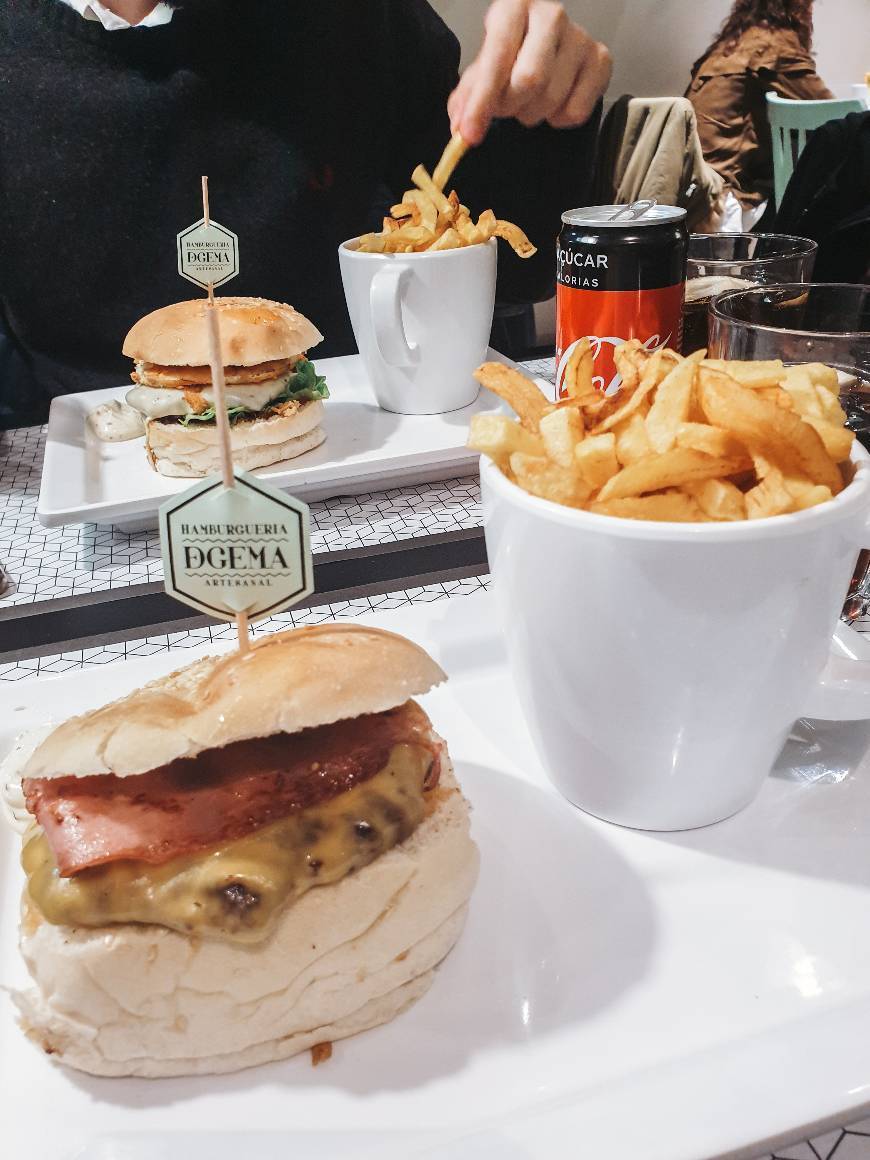 Restaurantes DeGema Hamburgueria Artesanal (Foz)