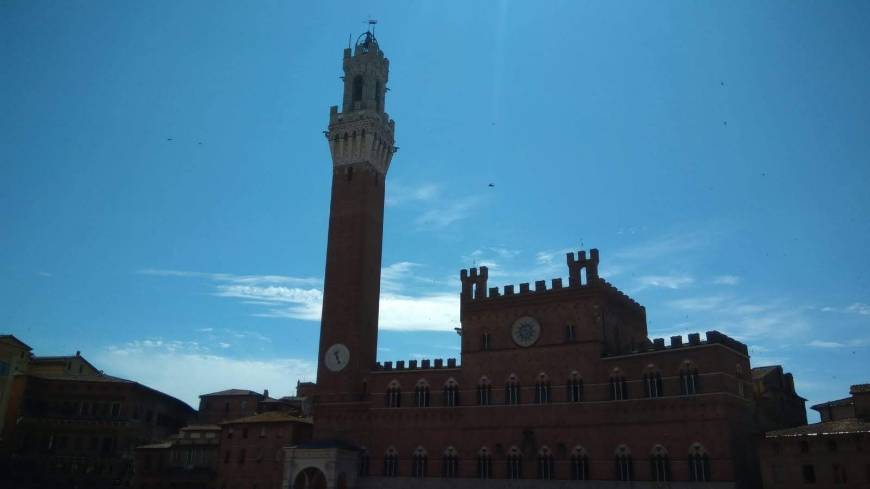 Place Torre del Mangia