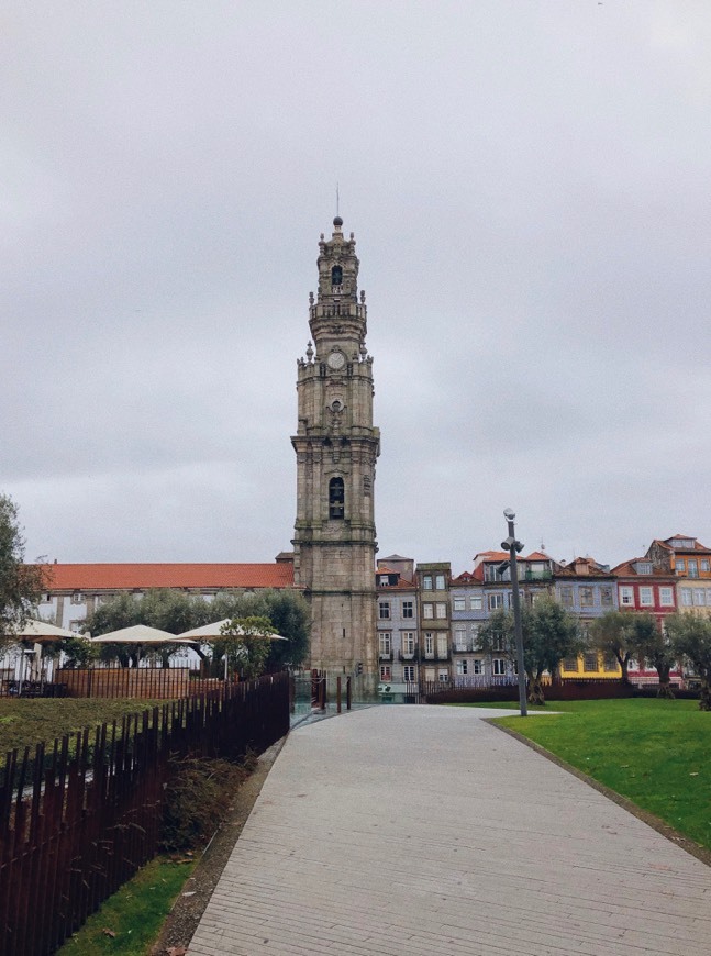 Lugar Iglesia de los Clérigos