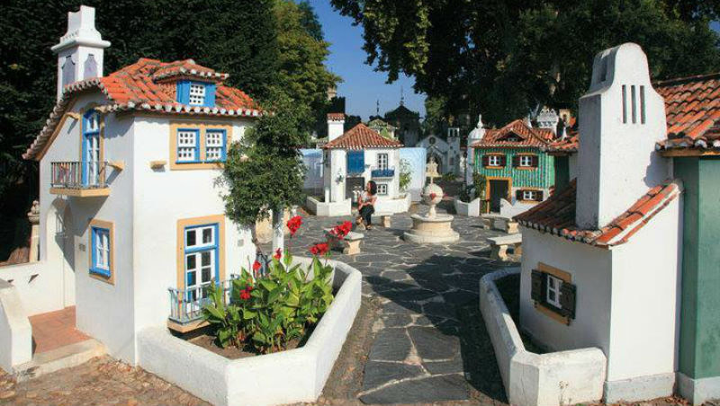 Place Portugal dos Pequenitos