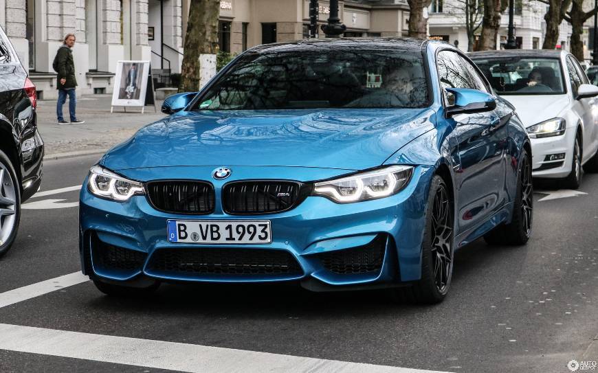 Moda BMW M4 Coupe