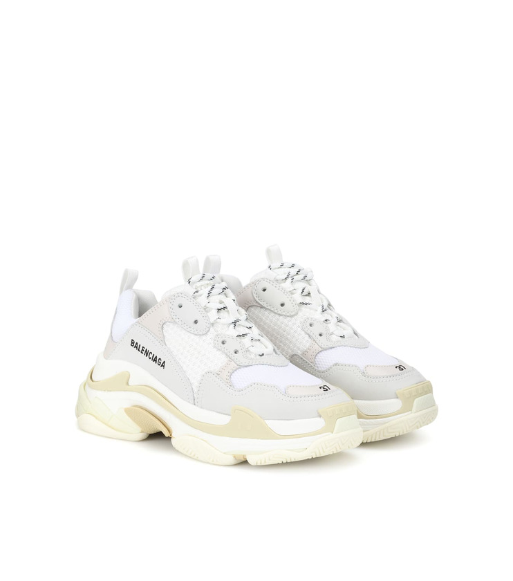 Social BALENCIAGA TRIPLE S