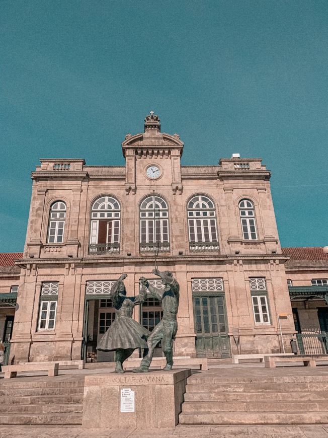 Place Estação ferroviária de Viana