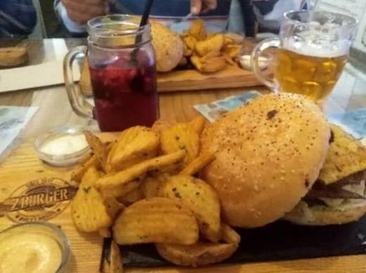 2Burger Montijo