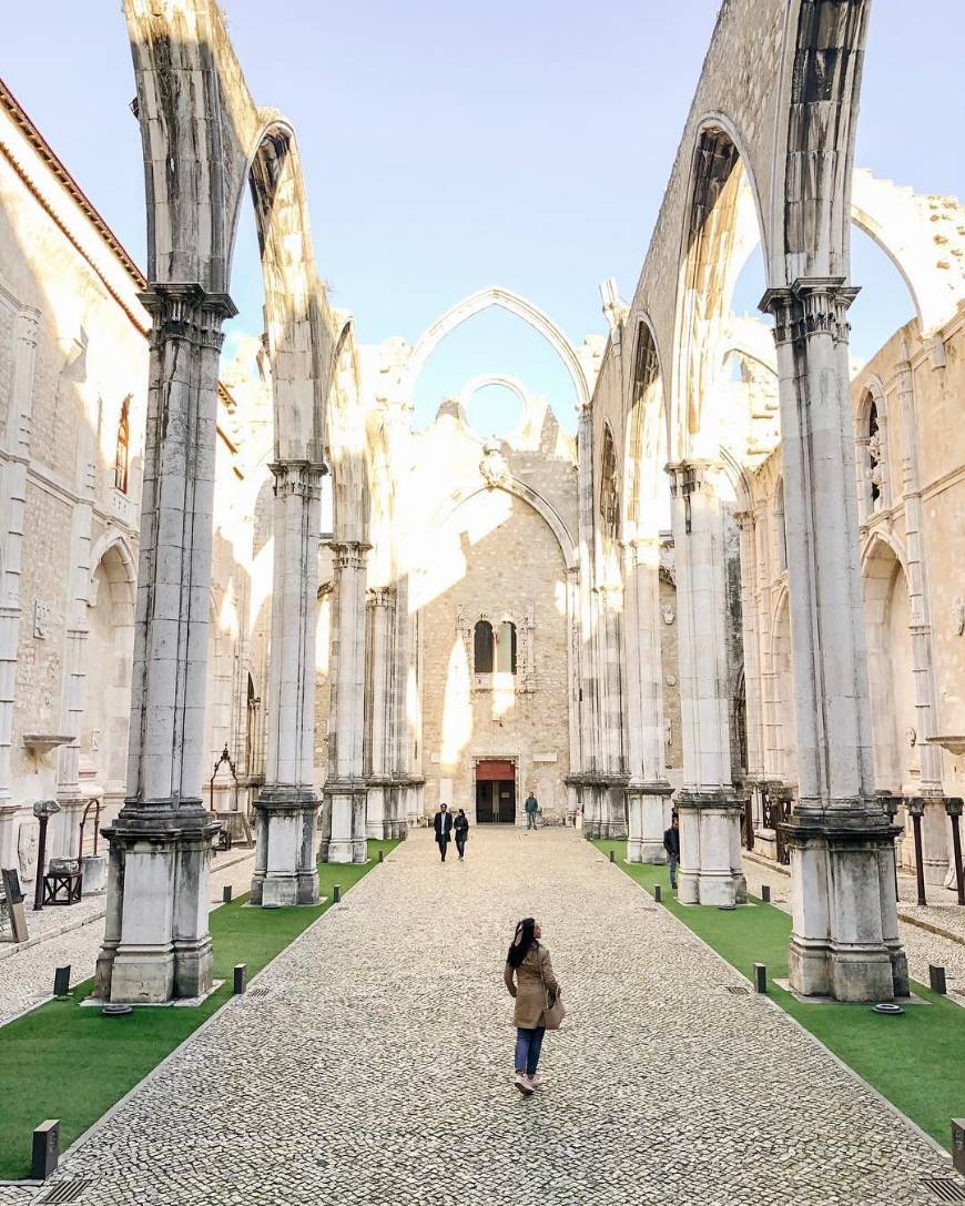 Place Convento do Carmo