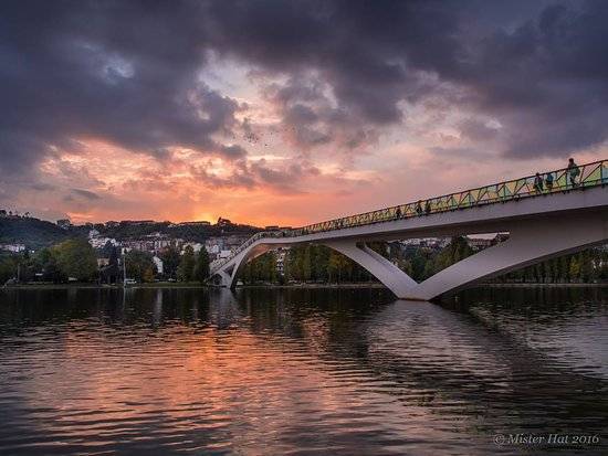 Place Ponte Pedro e Inês