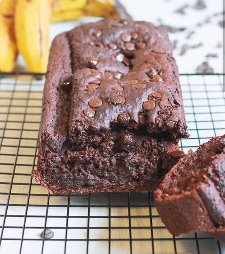 Bolo de banana e chocolate