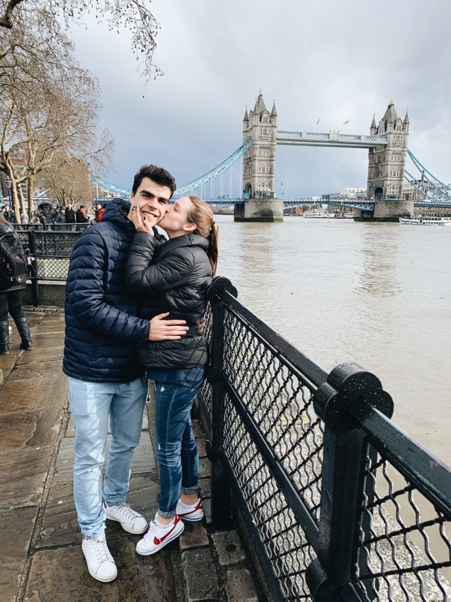 Place Tower Bridge