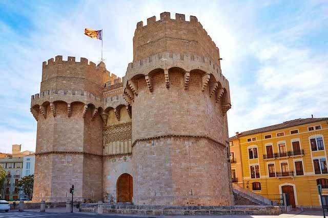 Place Torres de Serranos