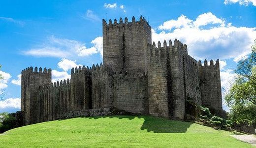 Rua Castelo de Guimarães
