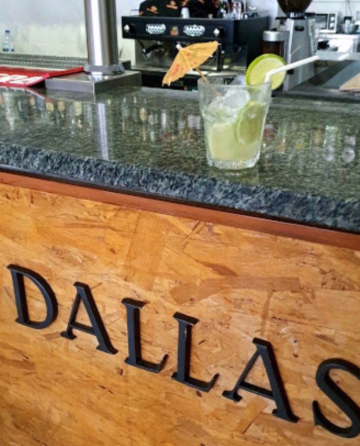 Restaurants Dalla's
