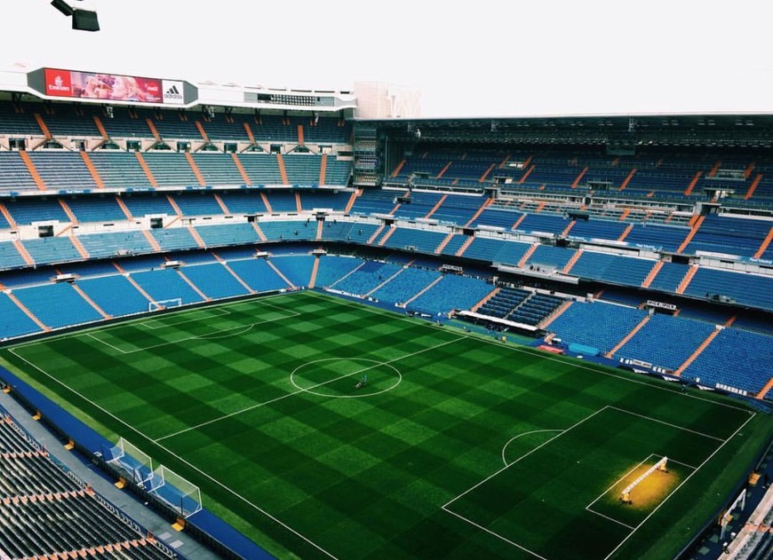 Place Estadio Santiago Bernabéu