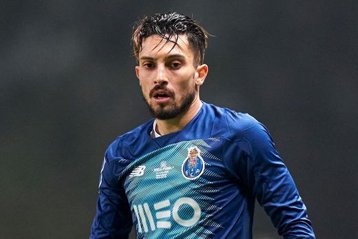 Alex telles 