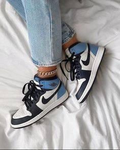 AIR JORDAN 1 RETRO HIGH