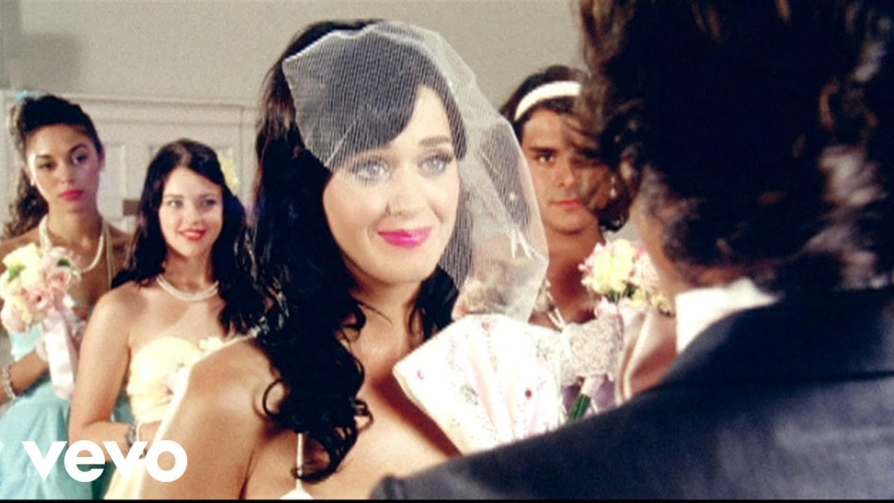 Moda Katy Perry - Hot N Cold 