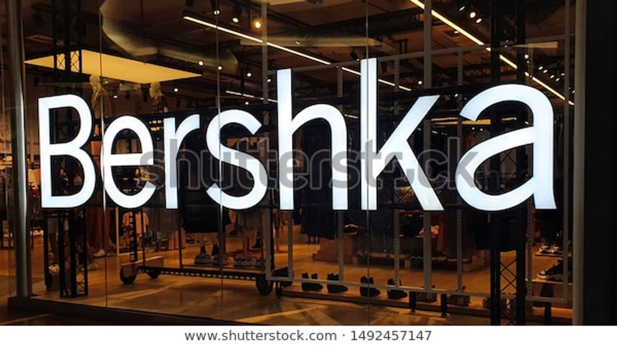 Lugar Bershka