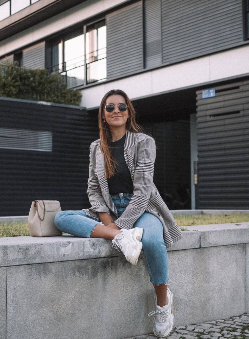 Social Outfits