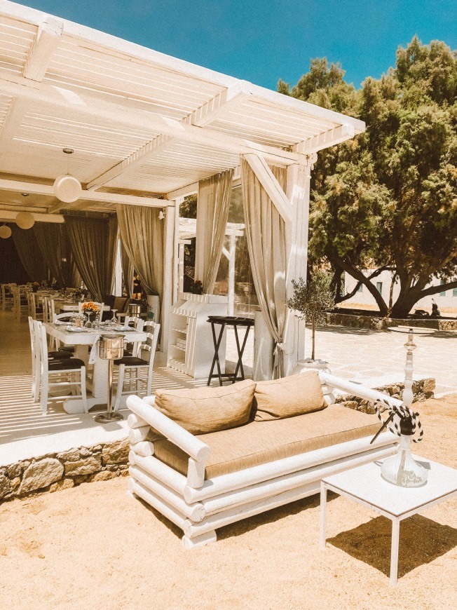 Restaurants Divine Sea & More, Restaurant by the sea, Mykonos