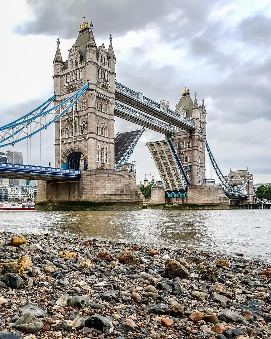 Place London Bridge