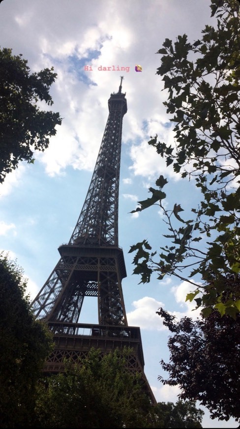 Place Torre Eiffel