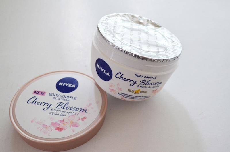 Products Creme Nivea Body Soufflé Cherry Blossom