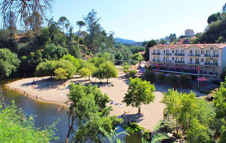 Place Praia Fluvial de Caldas de Sangemil