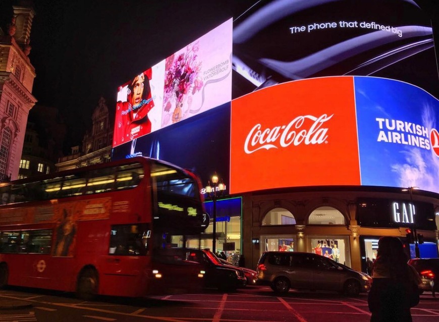 Piccadilly Circus