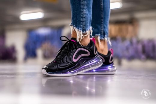 Nike Air Max 720 SE 