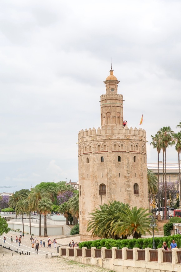 Place Torre del Oro