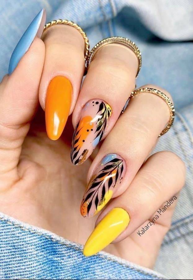 Moda Nails