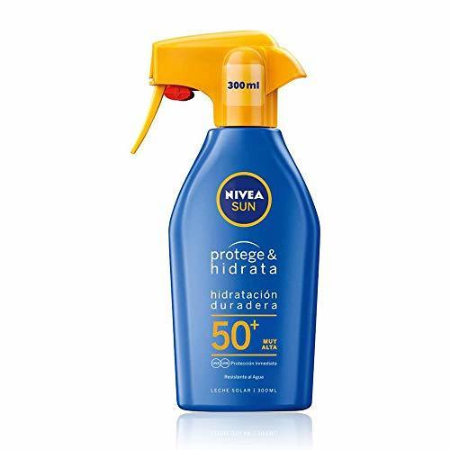 Social NIVEA SUN Protege & Hidrata Spray Solar FP50+