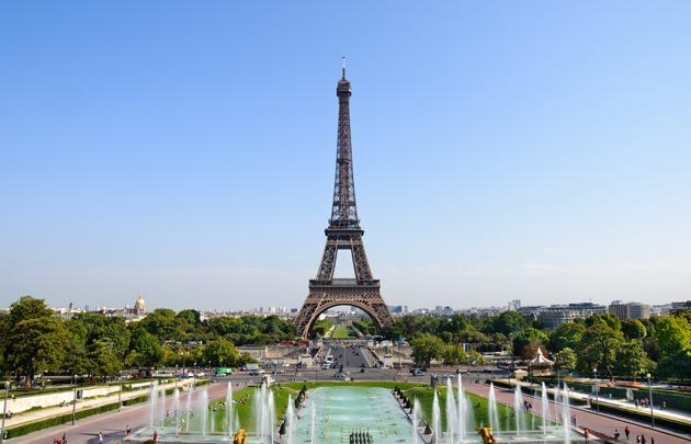 Place Torre Eiffel