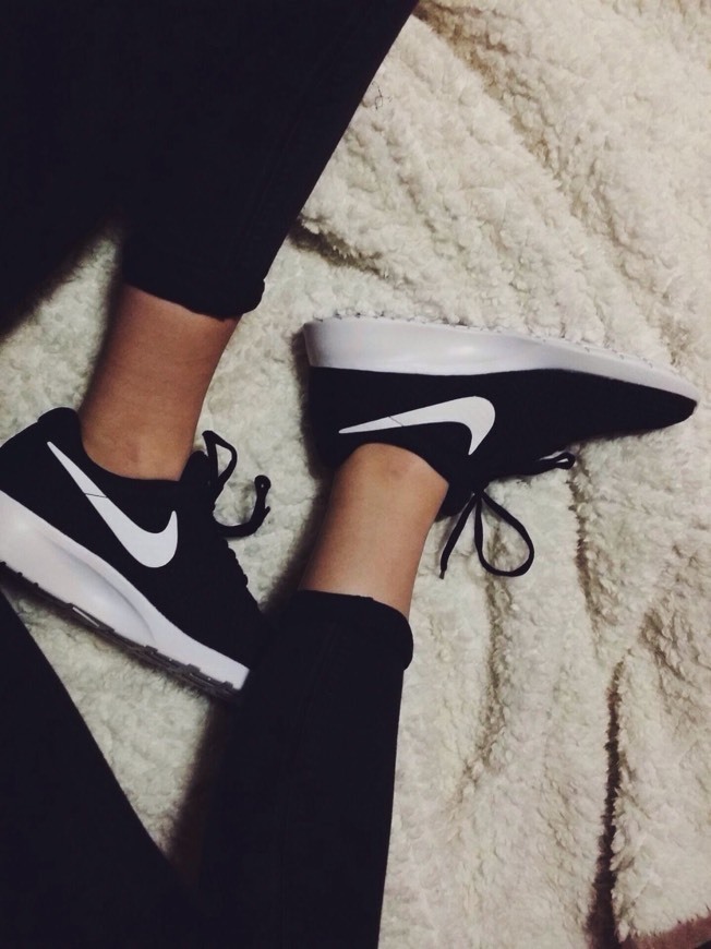 Producto Nike Tanjum 