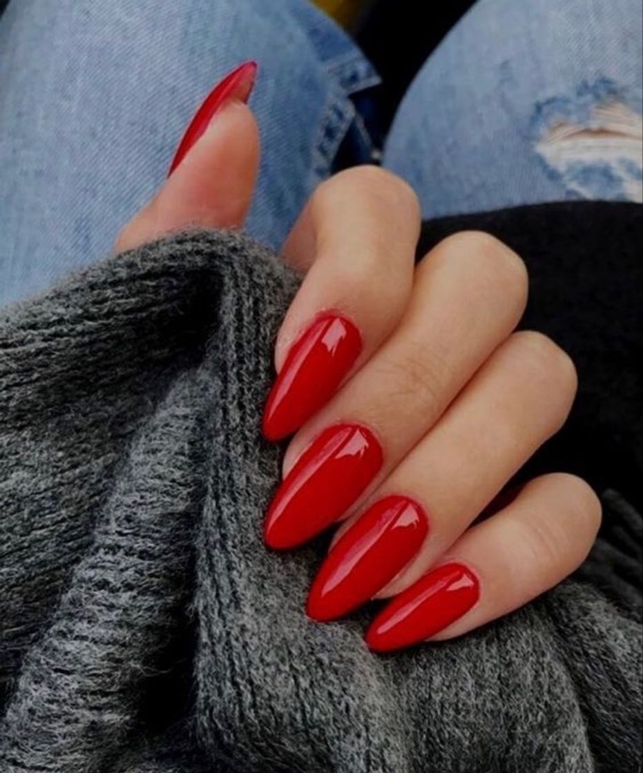 Moda Unhas vermelhas.