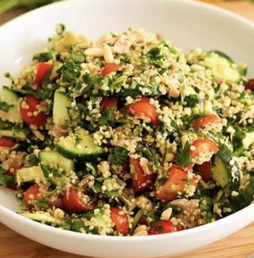 Salada de quinoa e atum 