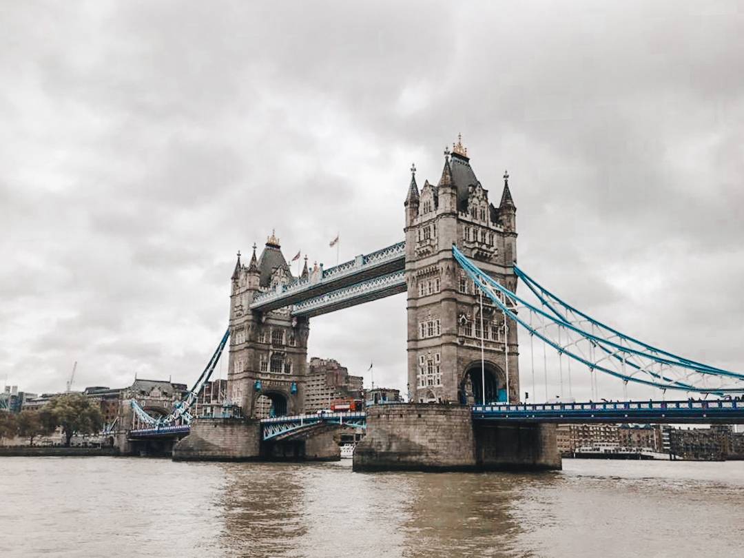 Place Tower Bridge