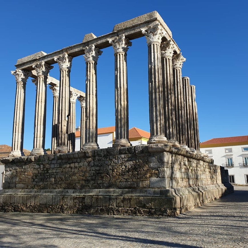 Place Évora