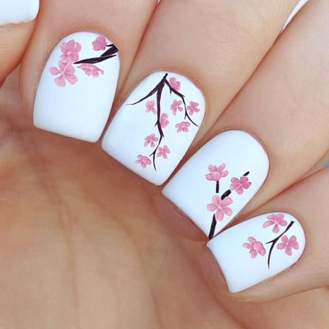 Flower-y nails 