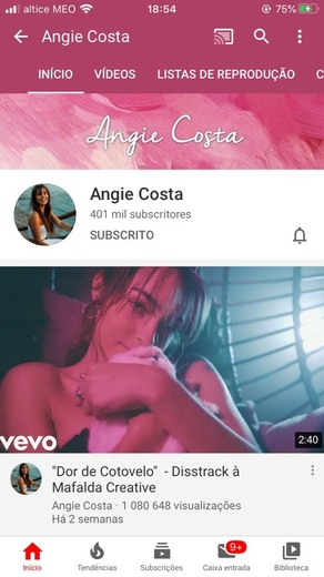 Angie Costa 