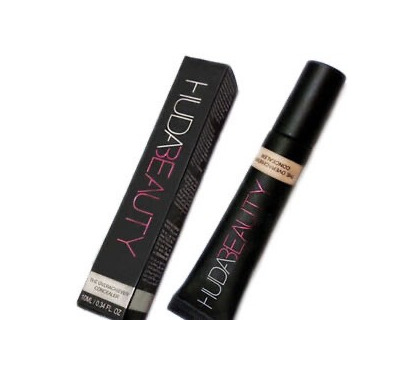 Product Huda Beauty
The Overachiever Concealer