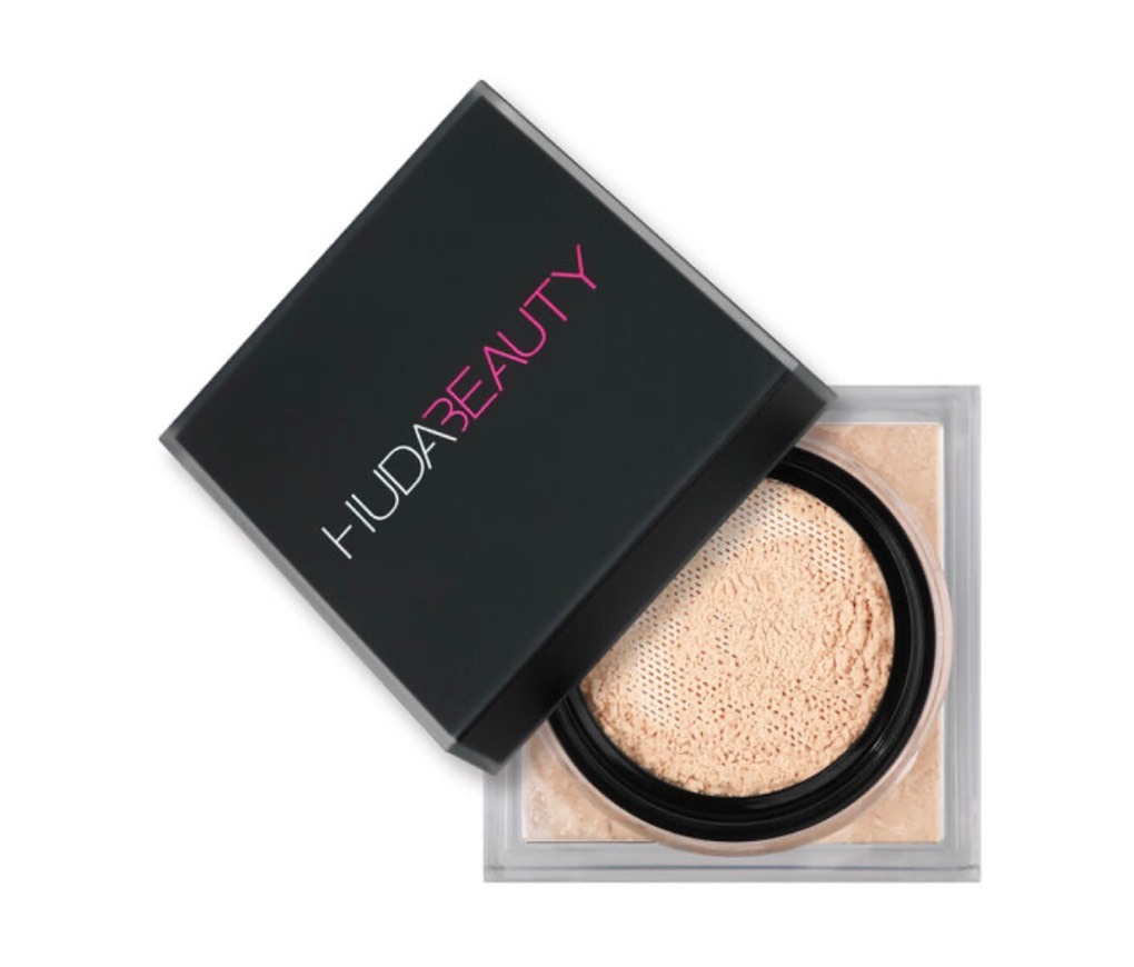 Moda Huda Beauty
Easy Bake Loose Powder