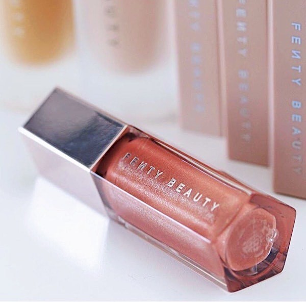 Social Fenty Beauty Gloss Bomb
