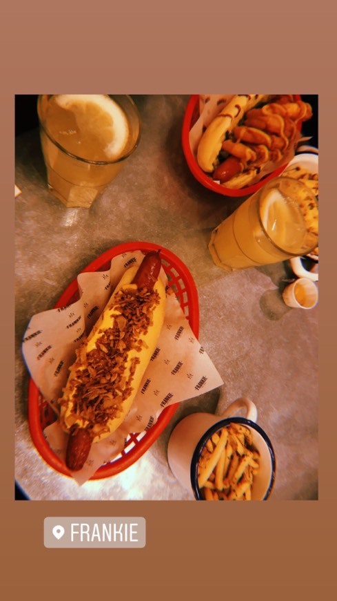 Restaurantes Frankie Hot Dogs