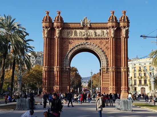 Lugar Arc de Triomf