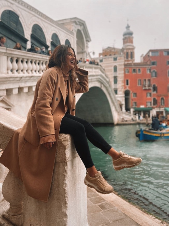 Place Puente de Rialto