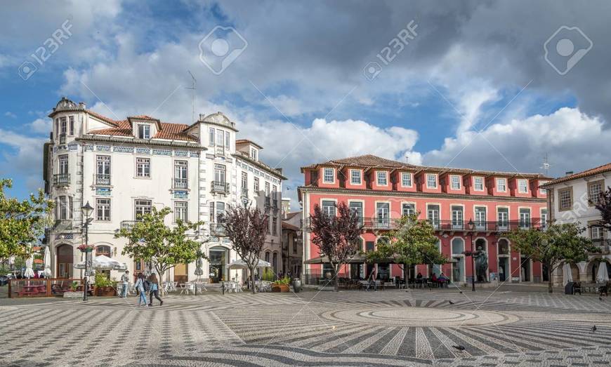 Place Praça Francisco Rodrigues Lobo